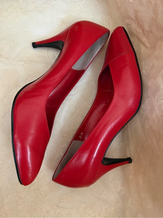 Impo Shoes - Vintage IMPO Brand Red Leather Pointed-Toe Heels 8.5 1980s 1990s Coquette